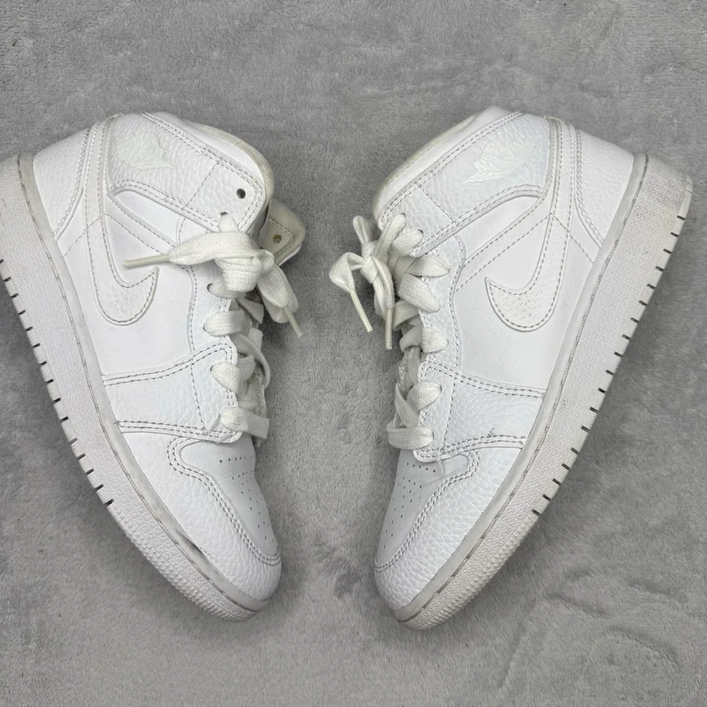Air Jordan 1 Mid GS Triple White 3.5Y White Leather Sneakers 554725-130